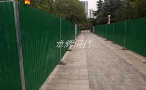 簡(jiǎn)易圍擋在城市綠化工程中的使用效果如何？（城市綠化工程中簡(jiǎn)易圍擋的美化和隔離作用）